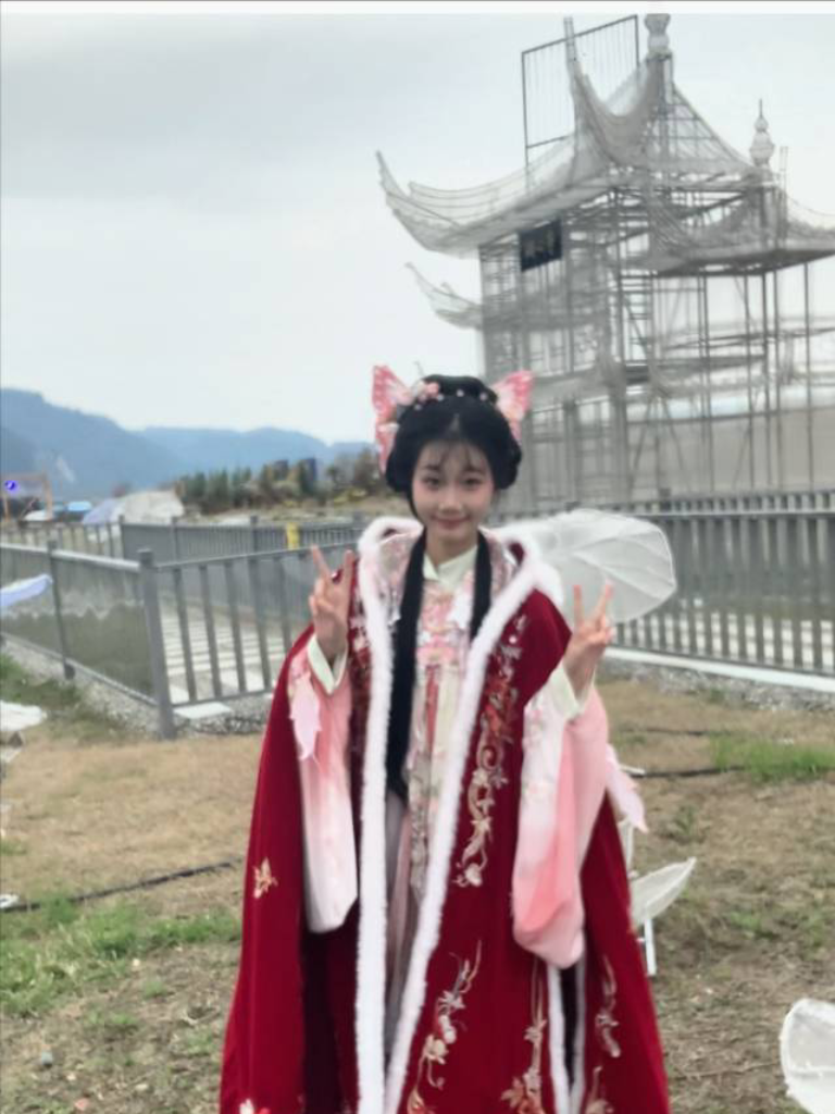崔露