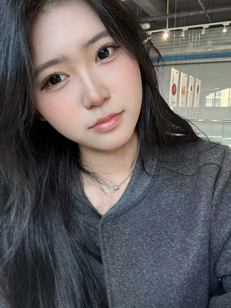 裴允舒