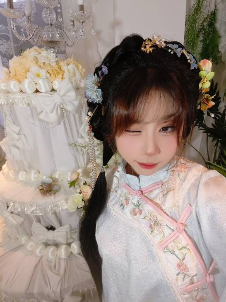 施灵静
